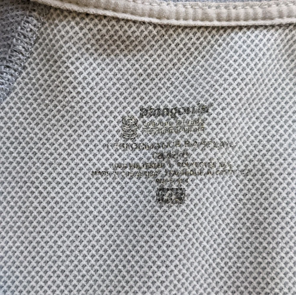 Vintage Patagonia Men's Light Gray 1/4 Zip Pullover